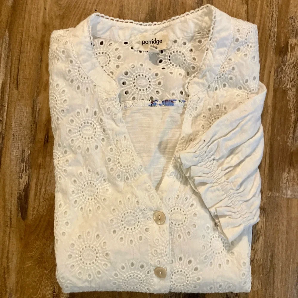 Anthropologie | Porridge Zulu White Eyelet Button-Front Tie-Hem Blouse EUC Sz S